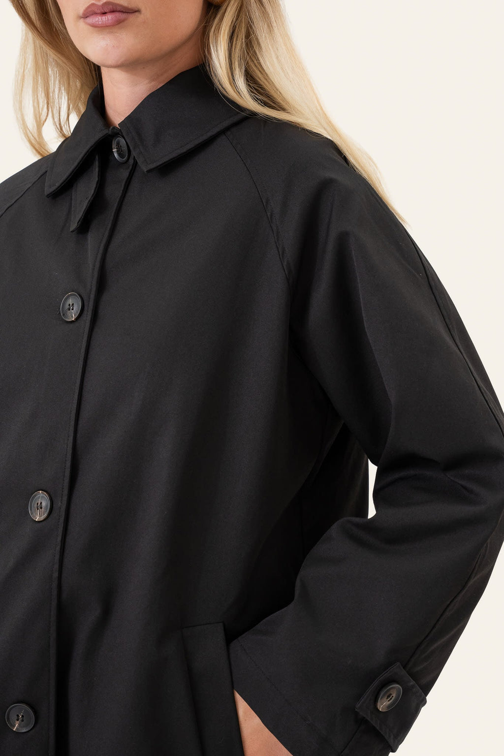 Gabardina AvaIC - Preto