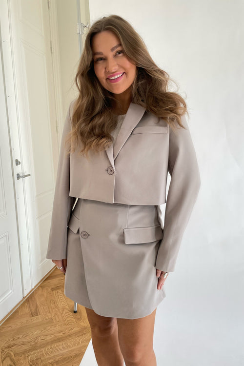 Blazer curto SelmaIC - Bege escuro