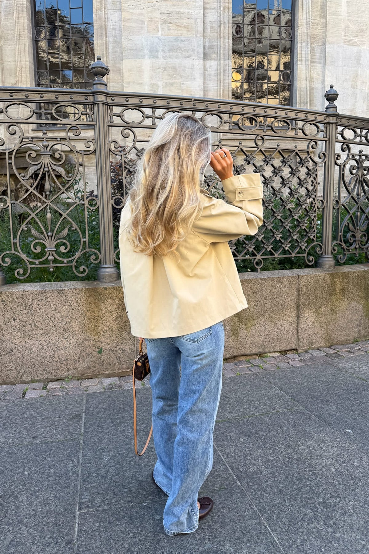 Gabardina curta AvaIC - Bege