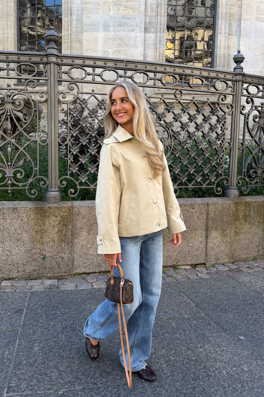Gabardina curta AvaIC - Bege